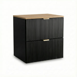 Dulap pentru lavoar Willy 60 cm în finisaj Negru/Nuc top, cu 2 sertare spațioase și fronturi canelate din MDF de 18 mm. Corp din PAL laminat, design suspendat și detalii elegante pentru băi moderne.