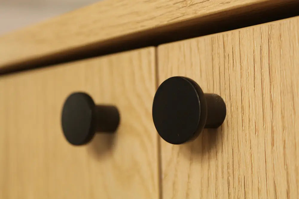 Comoda inalta 100 cm, 4 usi, pe un cadru metalic Gaja - Stejar Cremona