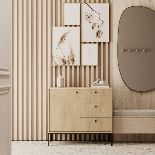Comodă îngustă Gaja 100 cm Stejar Cremona cu 1 ușă și 3 sertare, fronturi netede și cadru metalic negru, stil modern și elegant.