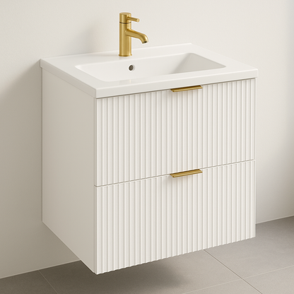 Dulap cu chiuvetă Willy 60 cm alb cu fronturi striate și chiuvetă ceramică – mobilier modern, elegant și funcțional pentru baie.